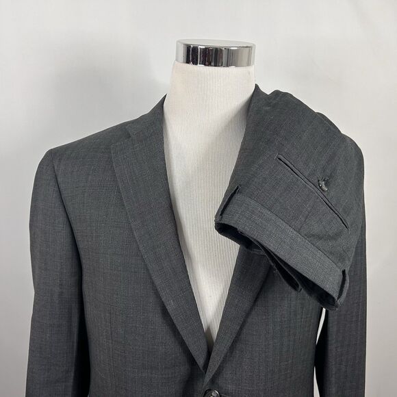 Jos A Bank 42 Tailored Fit Suit 36x30 Wool Blend Gray Herringbone Two Button